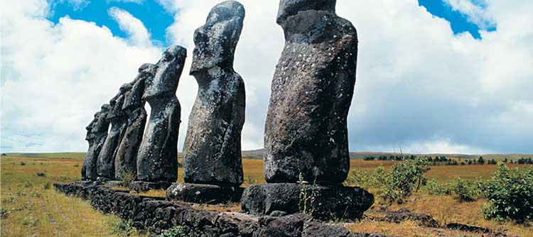 Easter Island Extension | Buenos Aires • expedition cruise with Ushuaia, Drake Passage, the Antarctic Peninsula, South Georgia with Grytviken, Port Stanley & the Falkland Islands • Buenos Aires 