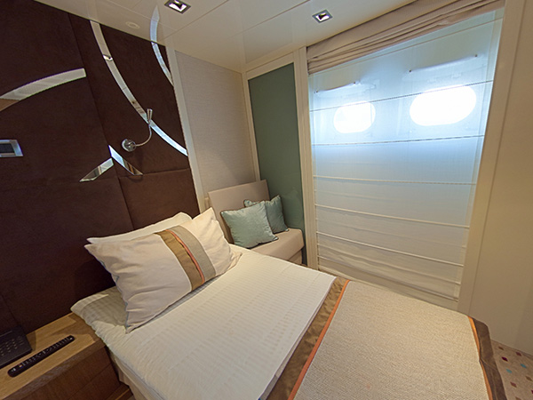 A category C2 guest room on the m/y Variety Voyager